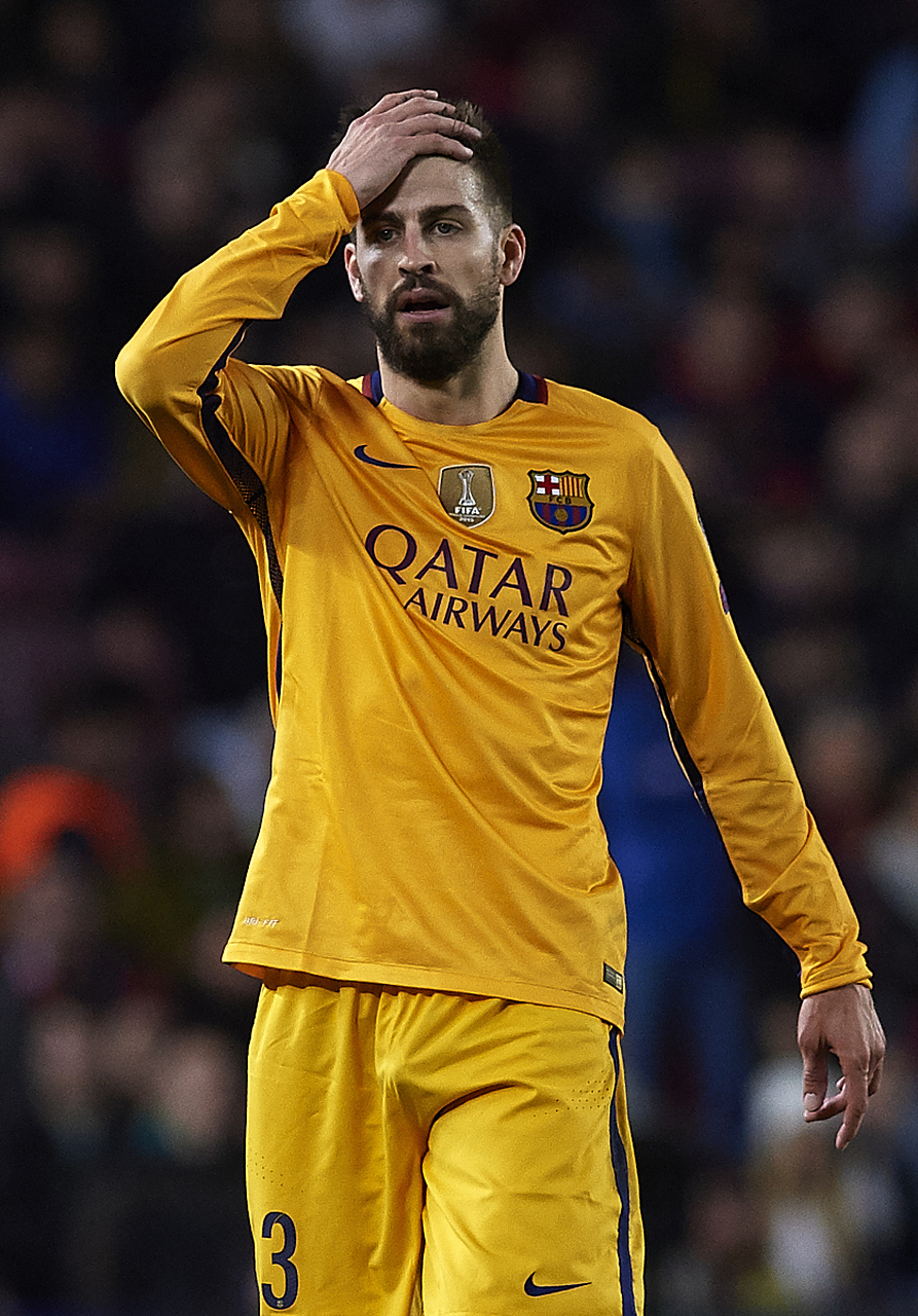 西班牙翻盘那不勒斯,皮克统治全场 西班牙翻盘那不勒斯,皮克统治全场