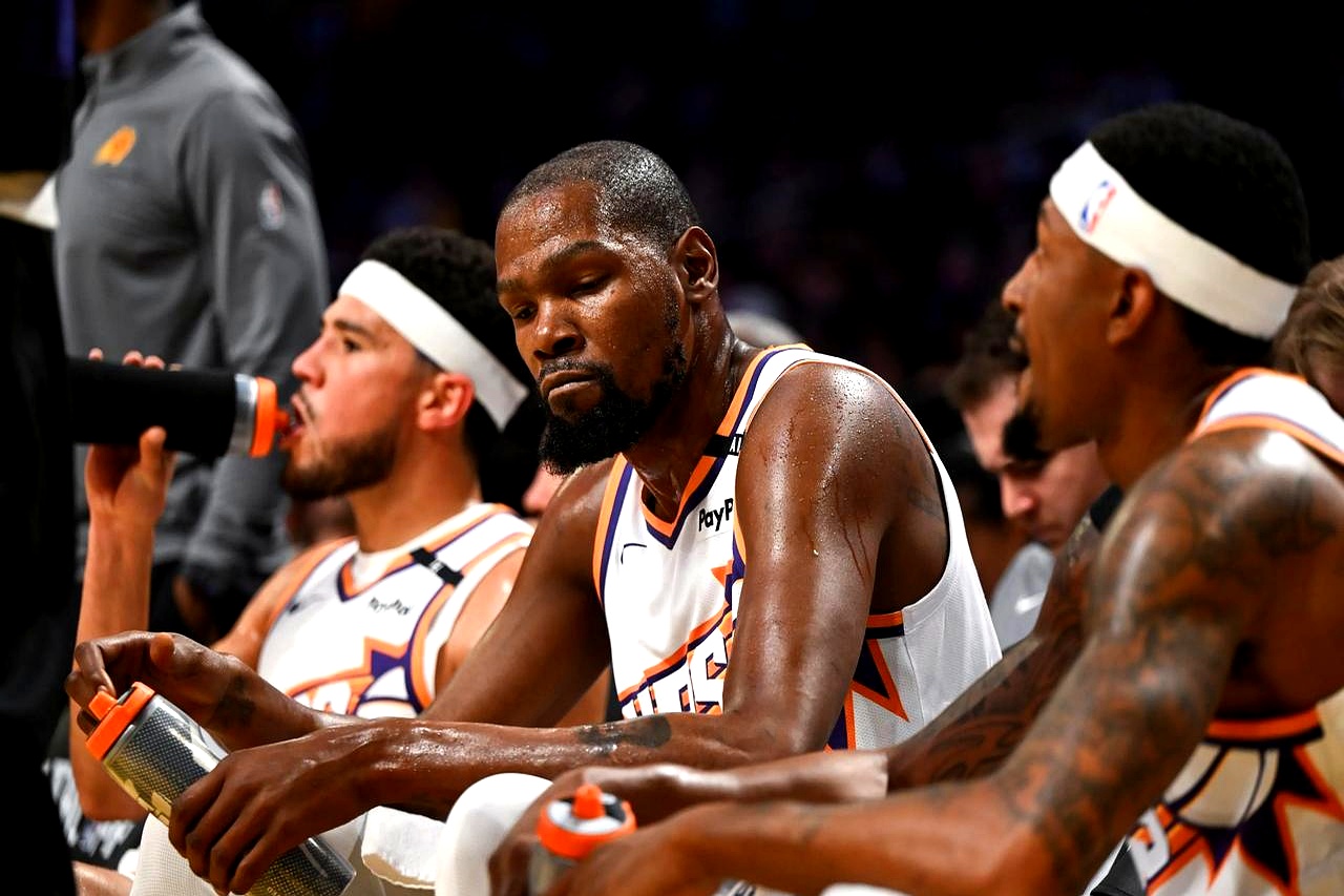 猛龙力克掘金,欧文带队取胜 猛龙力克掘金,欧文带队取胜