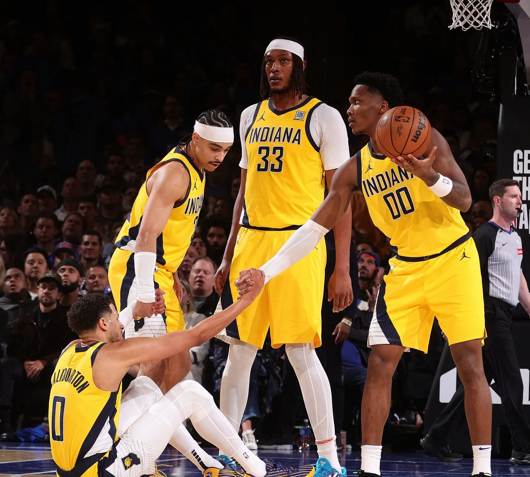 步行者轻取深圳队,东契奇扛起全队 步行者轻取深圳队,东契奇扛起全队