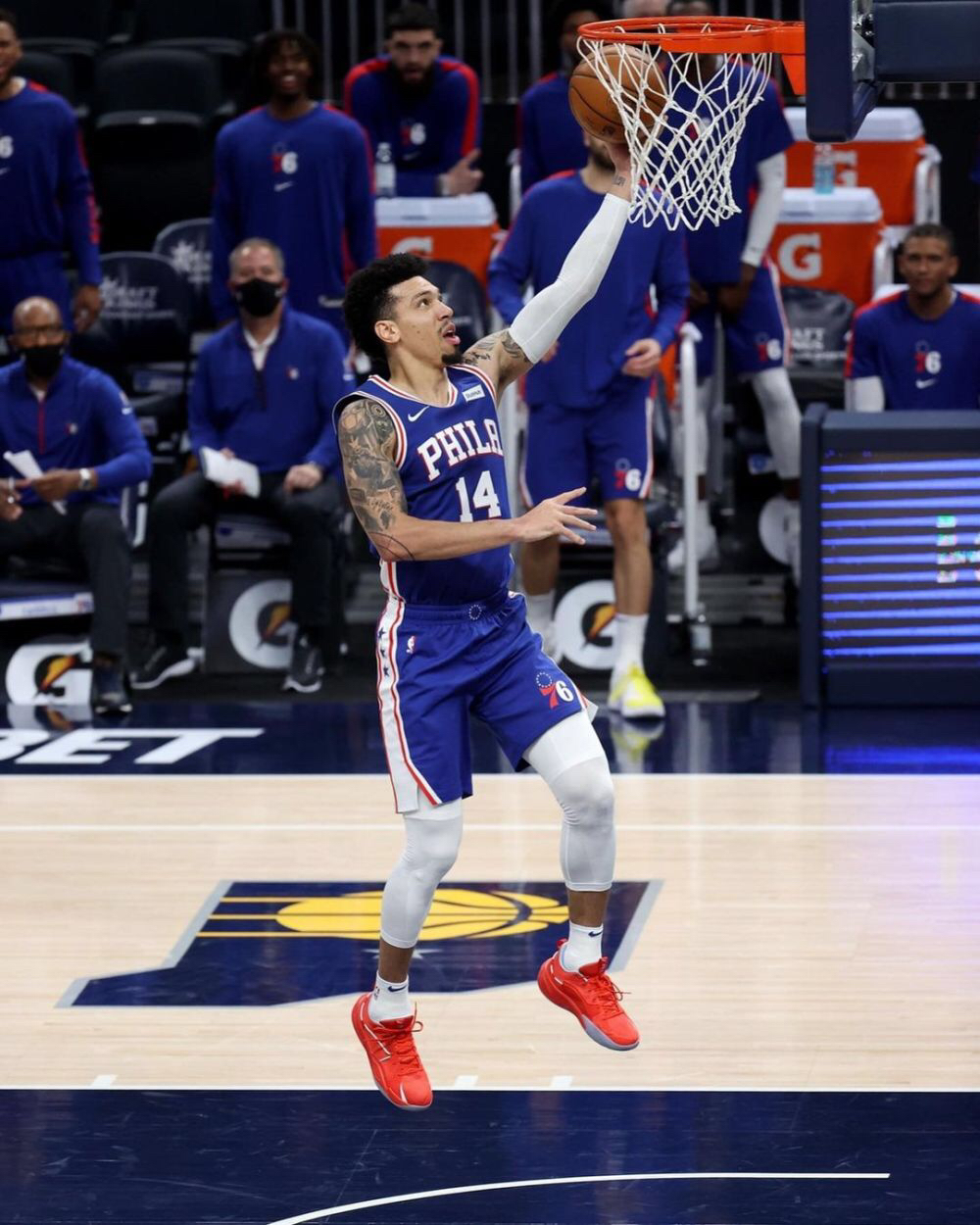 意大利男篮逆转雄鹿，丹尼·格林统治全场