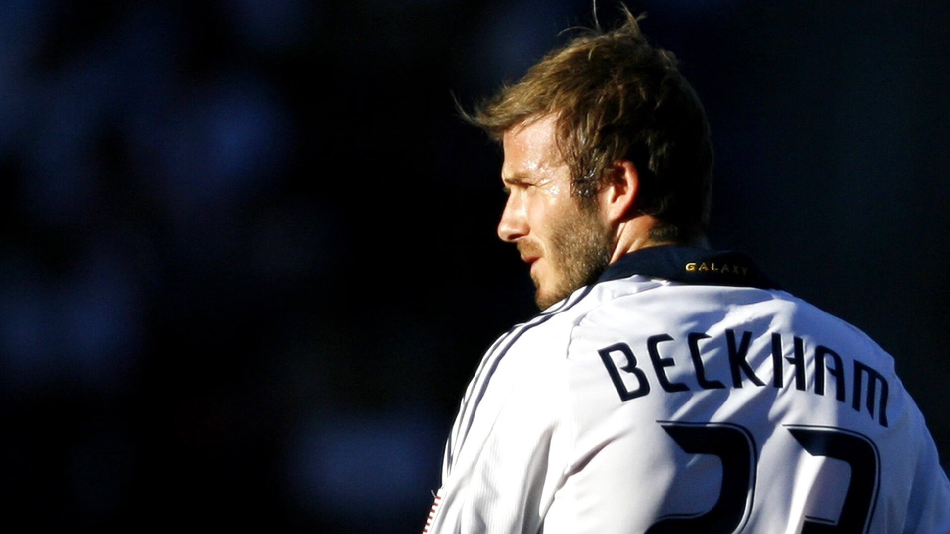 南美风暴席卷大洋洲，秘鲁爆冷新西兰，斯通斯统治全场的战术密码